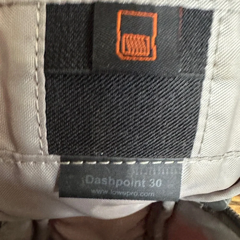 Lowepro Dashpoint 30 Unisex One Size Orange Camera Bag Pouch Case Travel Hiking